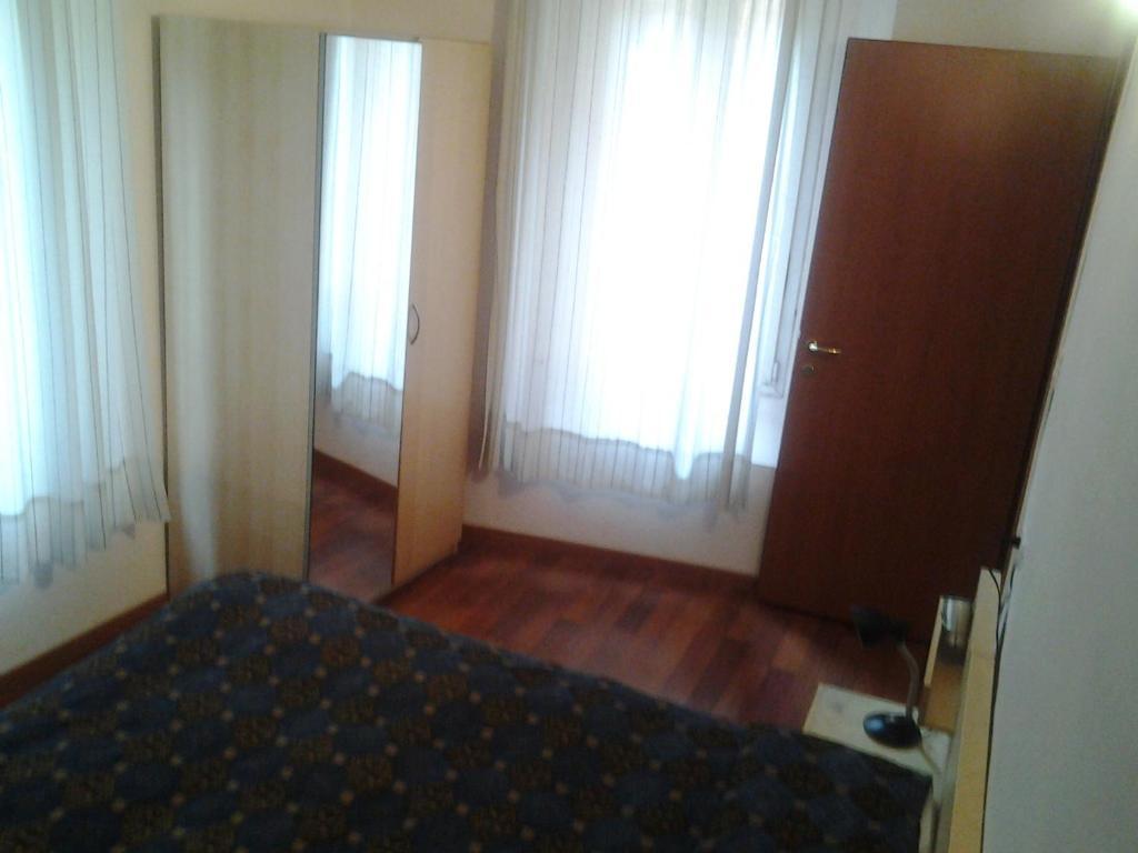Hotel Perla Bolonia Habitación foto